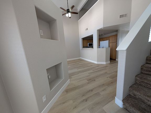4th image of 9575 Belle Fountain Ave