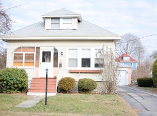 17 Worcester Ave, North Providence, RI 02911