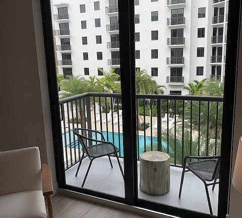 4th image of 2205 Sole Mia Square Ln