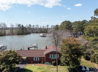 208 Bluebird Rd, Hague, VA 22469