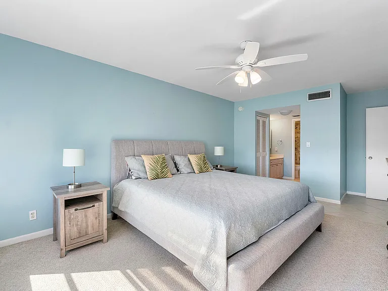 10777 W Sample Rd #918 — Photo 24