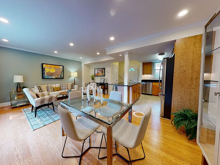 50 Independence Dr #1 — Photo 2