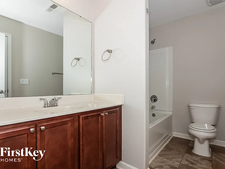 1544 Pecan Ln — Photo 12