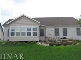 2910 Glendale Ln, Normal, IL 61761