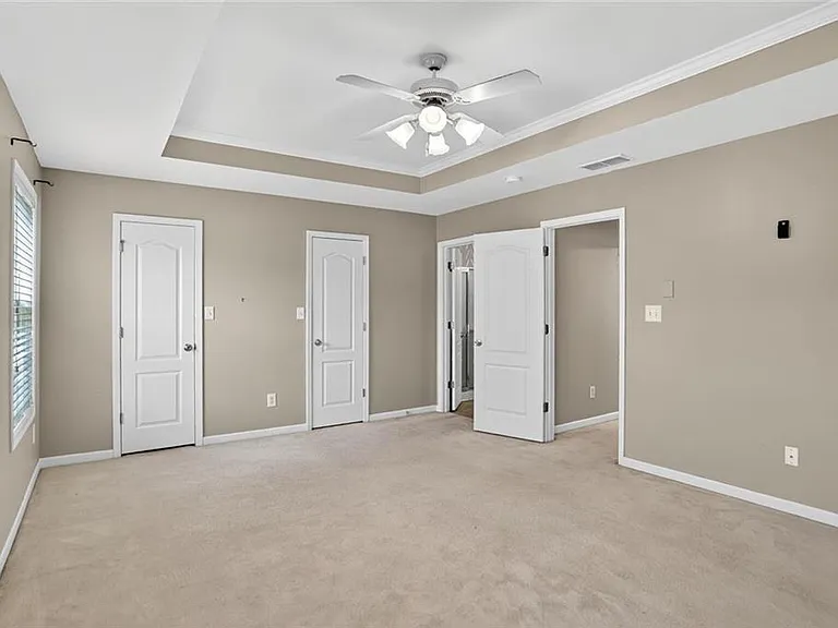 230 Valley Xing — Photo 12