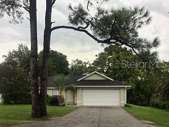 2nd image of 11 Banyan Dr