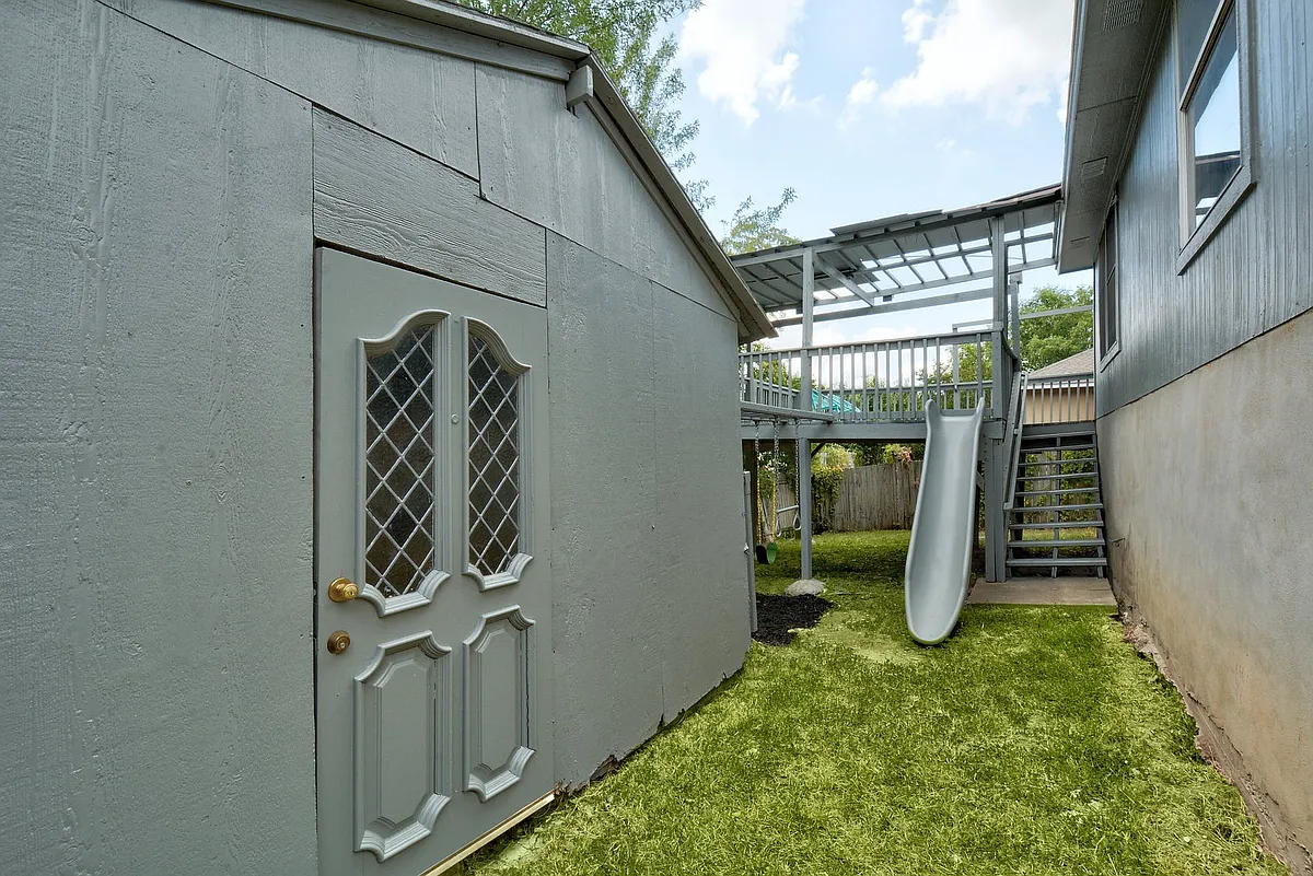 Storage with shed green - 5225 Walnut Grove Ct