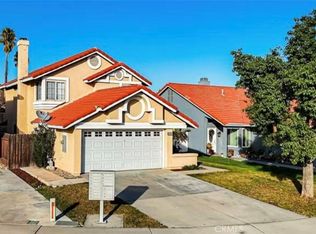 14932 Dandelion Ct, Fontana, CA 92336