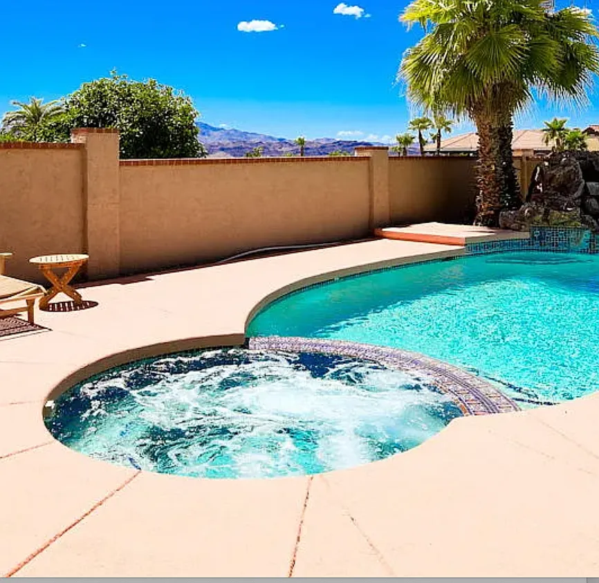725 Paseo Granada — Photo 3
