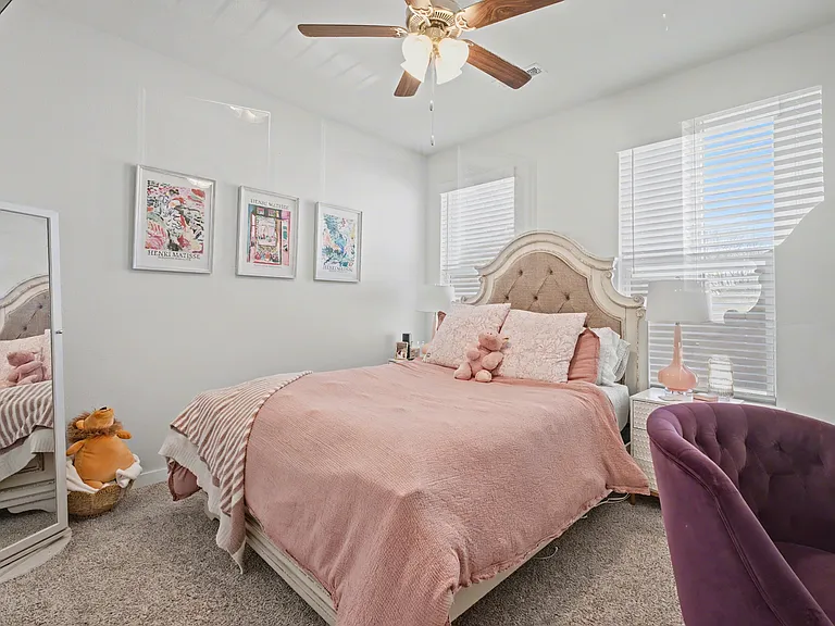 4885 Triangle St — Photo 11