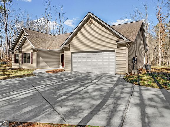 3rd image of 878 Gary Summers Rd