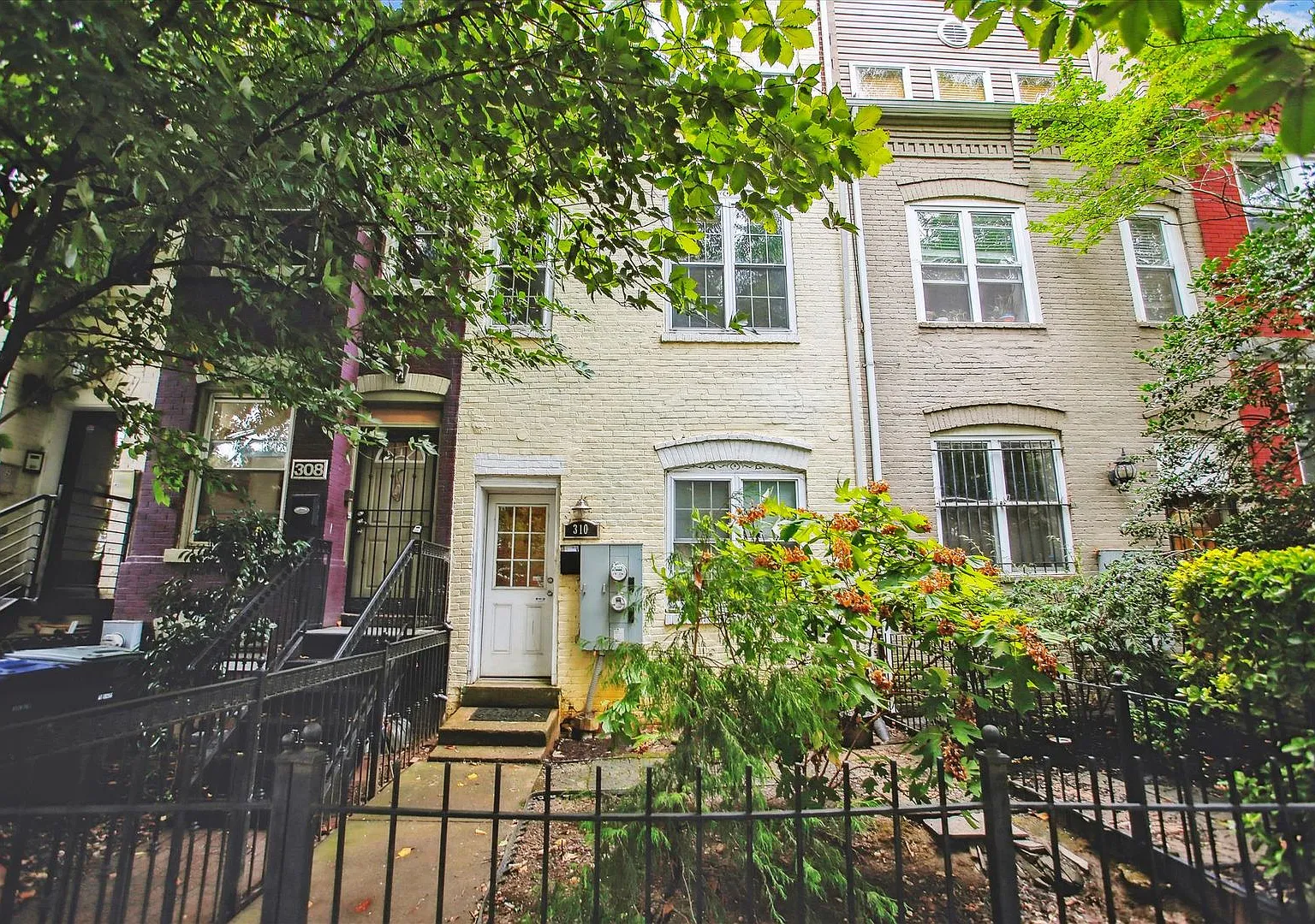 310 P Street NW — Photo 2