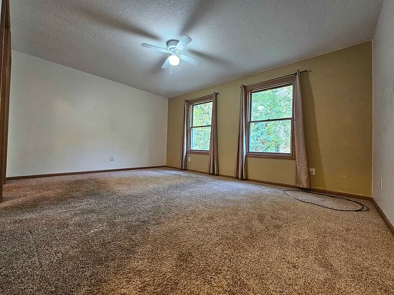 919 Baird Ln NE — Photo 17