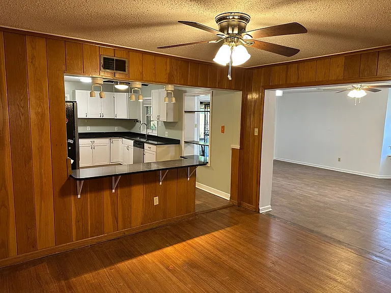 5138 Whitehall Ave — Photo 17