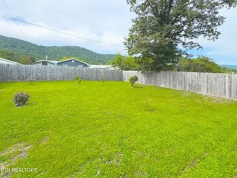 712 W Walden St — Photo 13