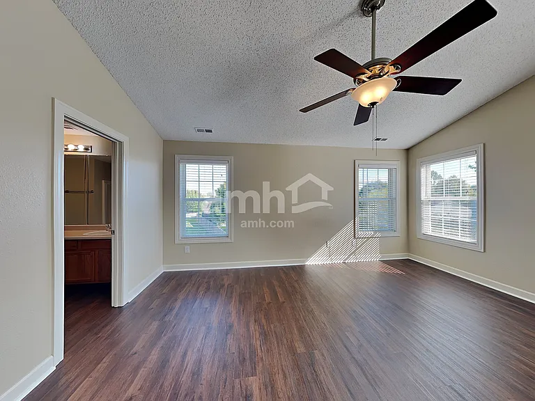 9734 Lomax Dr — Photo 7