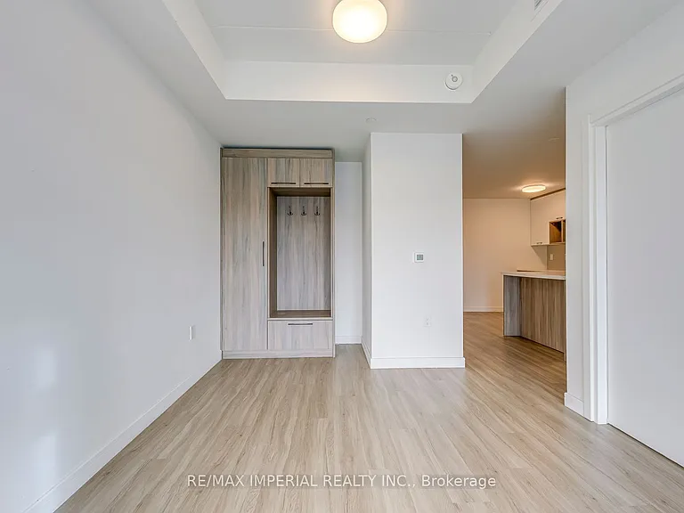 49 Walnut St S #1803 — Photo 15