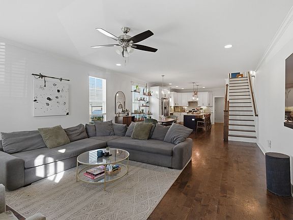 2nd image of 2438 Inga St