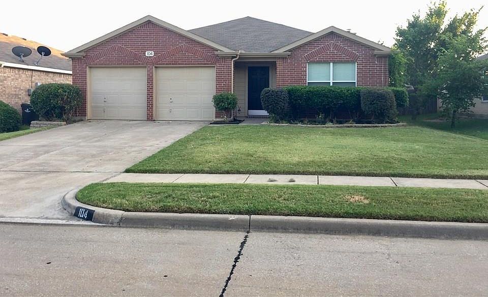 1st image of 104 Oakhurst Dr