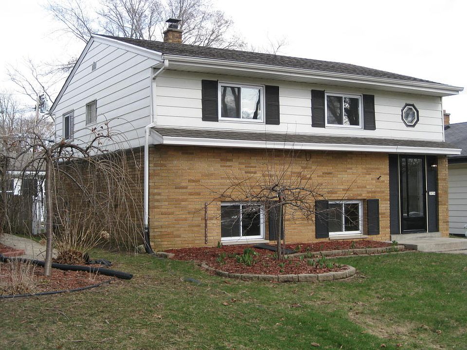 1st image of 2034 N 117th St