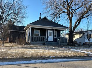 206 3rd St SE, Altoona, IA 50009