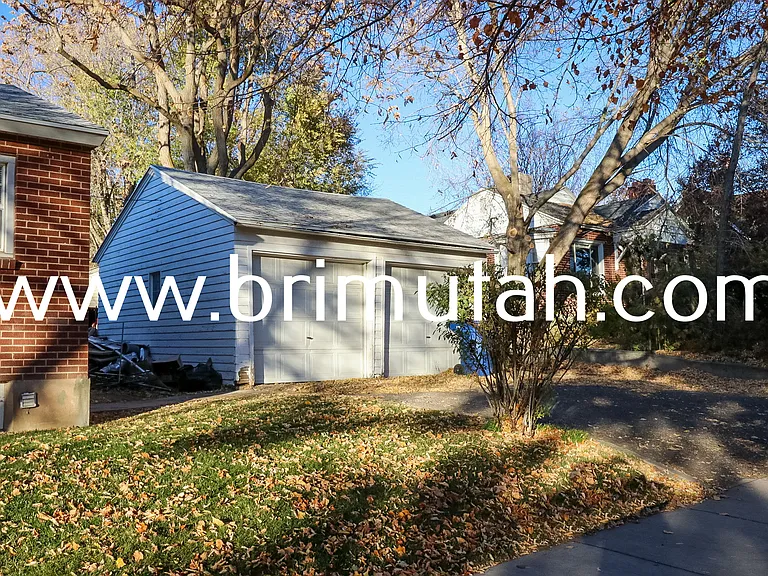 1105 E Laird Ave — Photo 18