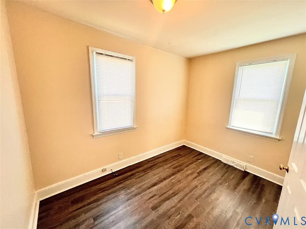 2 bed, 1.5 bath, $1,250 — Photo 4