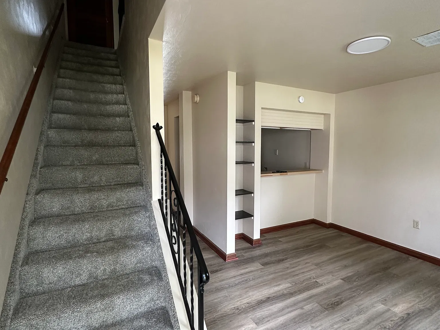 2 bed, 1.5 bath, $1,100 — Photo 1