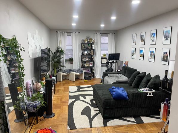 2160 Bronx Park E APT 1B