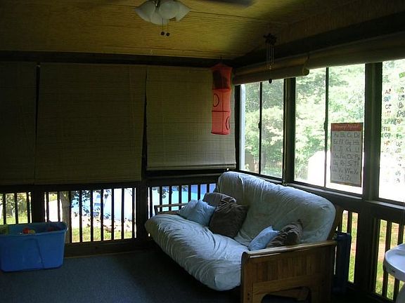2nd image of 12 Willow Ln