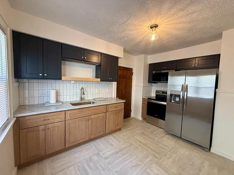 11521 Florian Ave — Photo 1