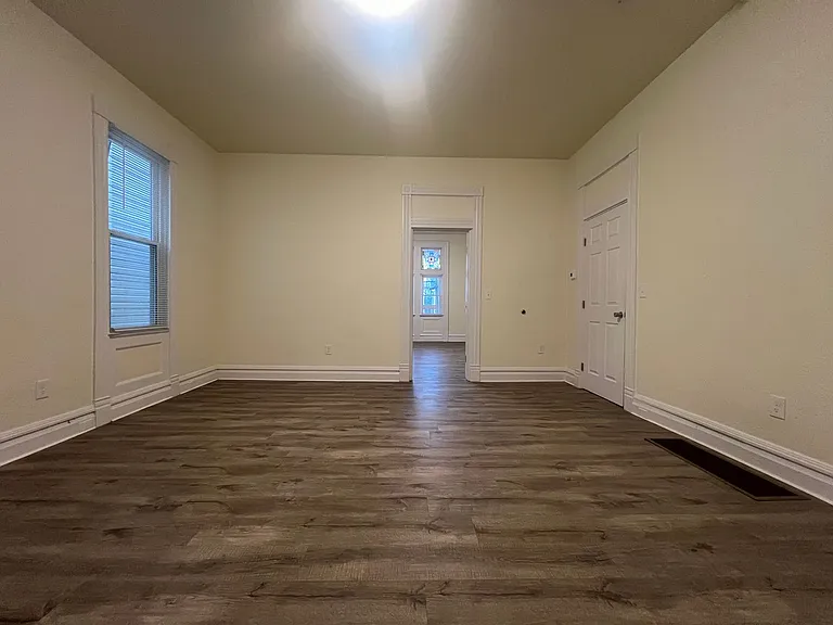 2217 Spring St #1 — Photo 15