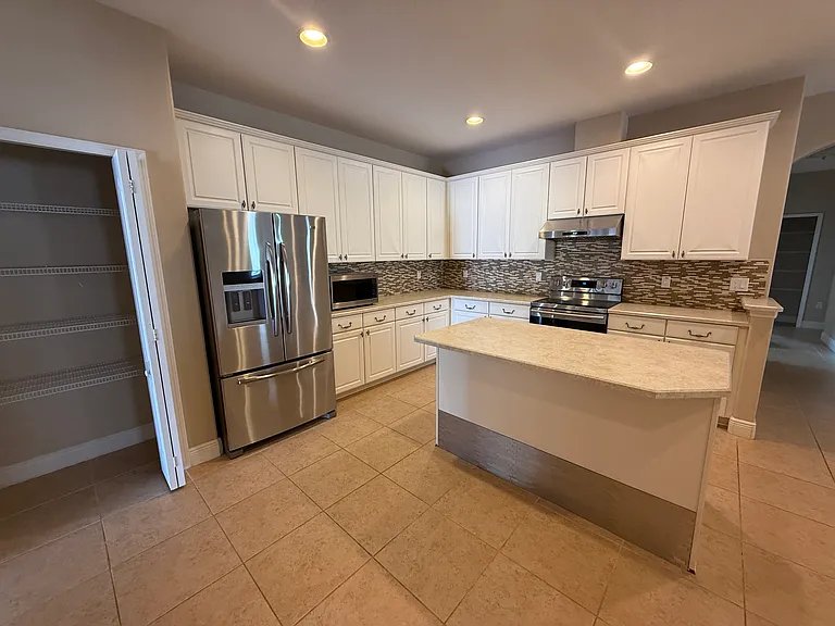 3833 Esplanade Ave — Photo 5