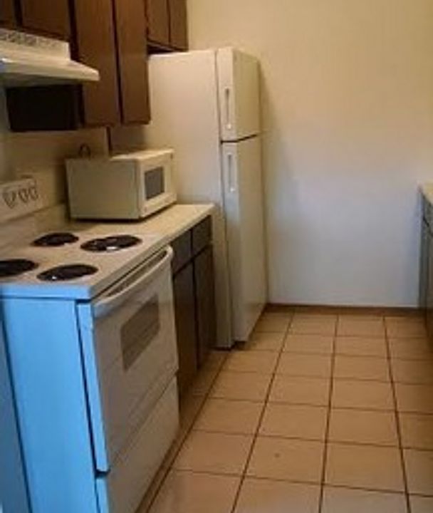 1st image of 130 W Kent Ave APT 28