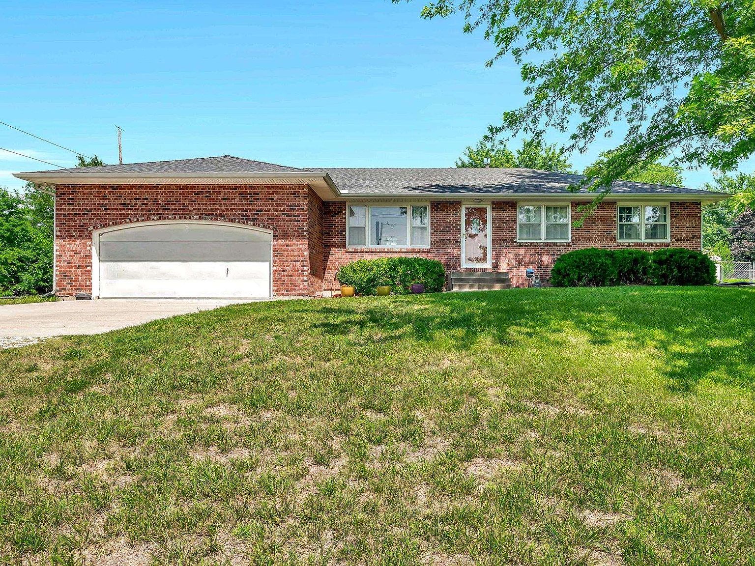 5400 NW Green Hills Rd, Topeka, KS 66618 Zillow