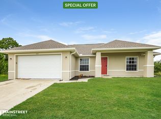 947 Grafton St, Lehigh Acres, FL 33974