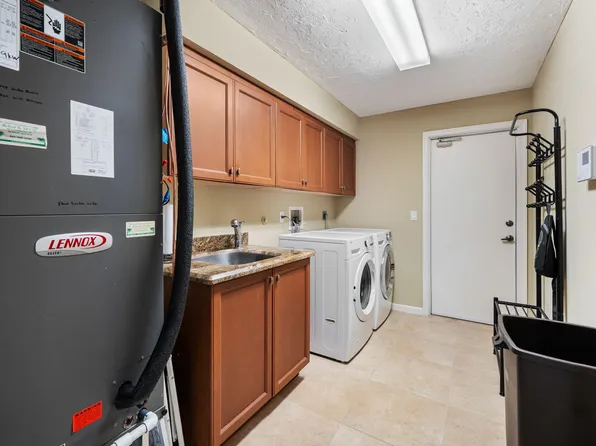 15165 Meadow Wood Drive, Wellington, FL 33414