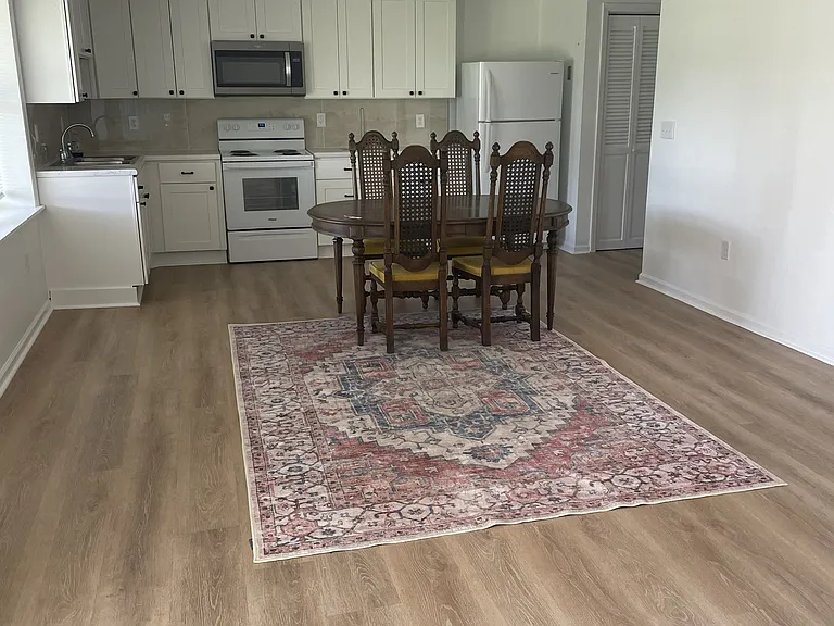 151 Oak Creek Ln — Photo 4