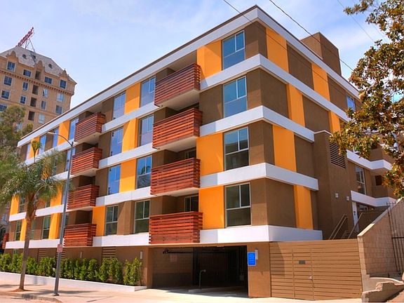 Outdoor view of apartment