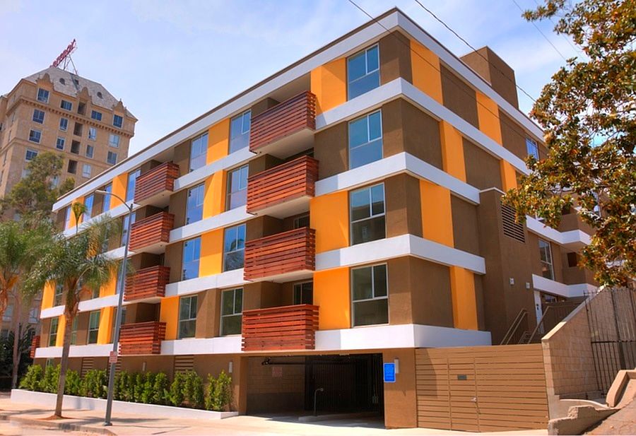 Outdoor view of apartment