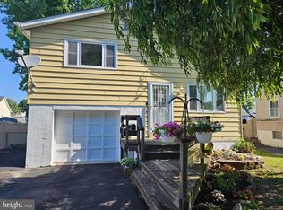 2331 Dixon Ave, Croydon, PA 19021