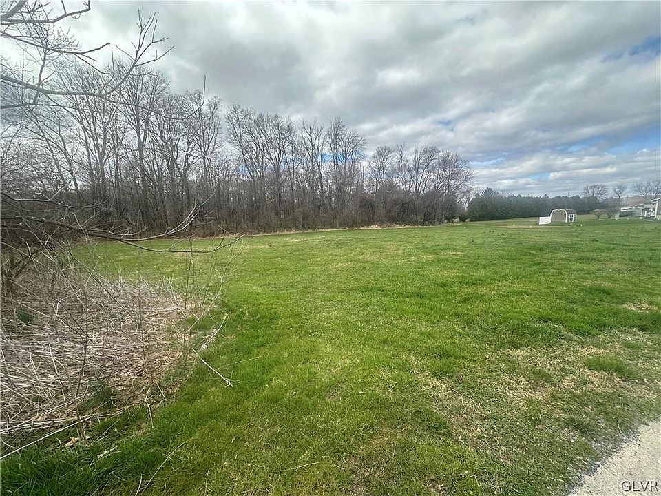 2nd image of Buttonwood Rd