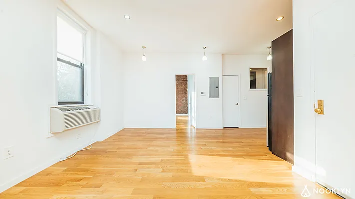 Rented by Nooklyn NYC LLC | media 2