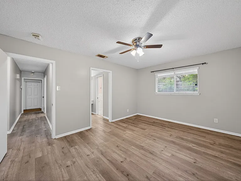 3743 Newrock Dr — Photo 22