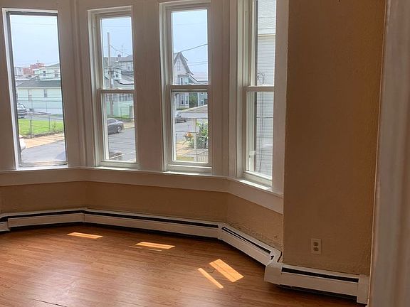 4th image of 28-30 Morton St #30-2