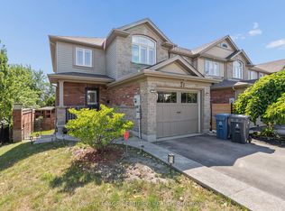 37 Wilkie Cres, Guelph, ON N1L0B1