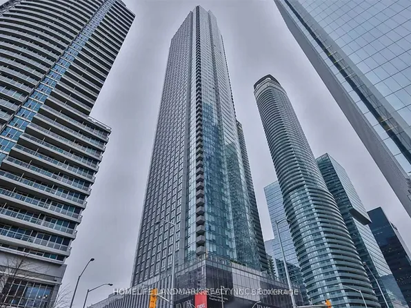 950 Portage Pkwy, Vaughan, ON