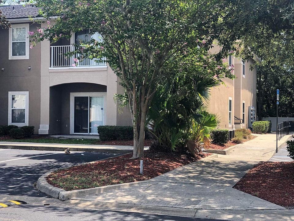 1st image of 5201 Playpen Dr Unit 8-1