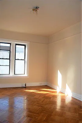 Rented by Capri Jet Realty Corp | media 11