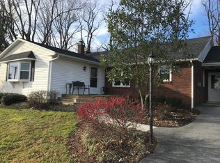 675 Swamp Church Rd, Reinholds, PA 17569